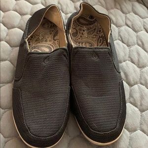 Olukai women’s shoes size 8